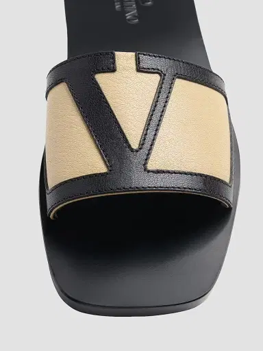 Valentino Garavani Men's Viva Superstar Slide Sandals in Nappa Leather - Butter Black | Thumbnail 5 Valentino Garavani Men's Viva Superstar Slide Sandals in Nappa Leather - Butter Black | Thumbnail 5