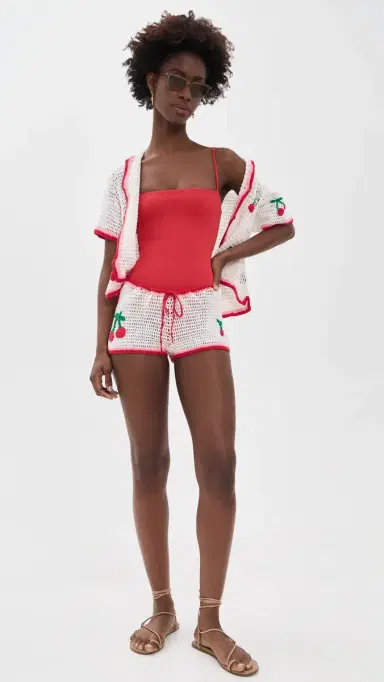 Leslie Amon Ruby Crochet Coverup Shorts White and Red | Thumbnail 5 Leslie Amon Ruby Crochet Coverup Shorts White and Red | Thumbnail 5