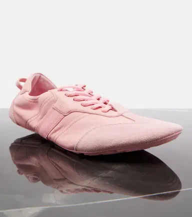 Gucci Flex leather sneakers | Thumbnail 2 Gucci Flex leather sneakers | Thumbnail 2