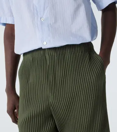 Homme Plissé Issey Miyake Homme Plissé Issey iyake Color Pleats 2 Bermuda shorts | Thumbnail 2 Homme Plissé Issey Miyake Homme Plissé Issey iyake Color Pleats 2 Bermuda shorts | Thumbnail 2