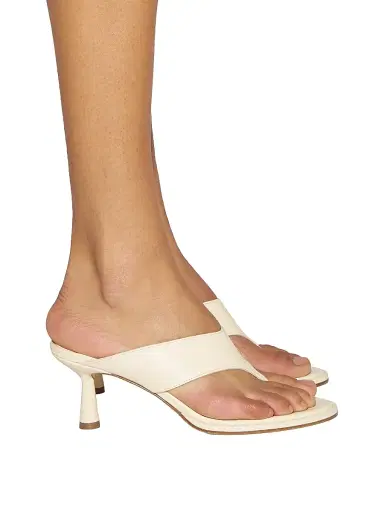 Aeyde Women's Olenna Leather Thong Sandals - Creamy | Thumbnail 2 Aeyde Women's Olenna Leather Thong Sandals - Creamy | Thumbnail 2