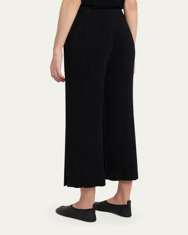 Issey Miyake Hatching Plisse Straight-Leg Crop Pants | Thumbnail 3 Issey Miyake Hatching Plisse Straight-Leg Crop Pants | Thumbnail 3