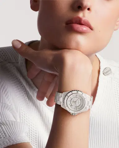 Chanel J12 WHITE WATCH, 38MM | Thumbnail 2 Chanel J12 WHITE WATCH, 38MM | Thumbnail 2