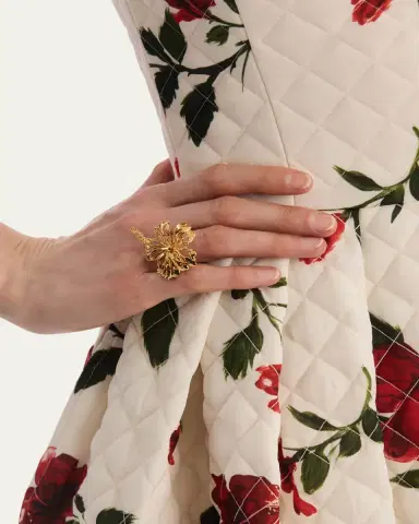 Oscar de la Renta Openwork Hibiscus Ring | Thumbnail 2 Oscar de la Renta Openwork Hibiscus Ring | Thumbnail 2