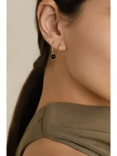Mateo 14-karat Gold, Onyx And Diamond Earrings | Thumbnail 5 Mateo 14-karat Gold, Onyx And Diamond Earrings | Thumbnail 5