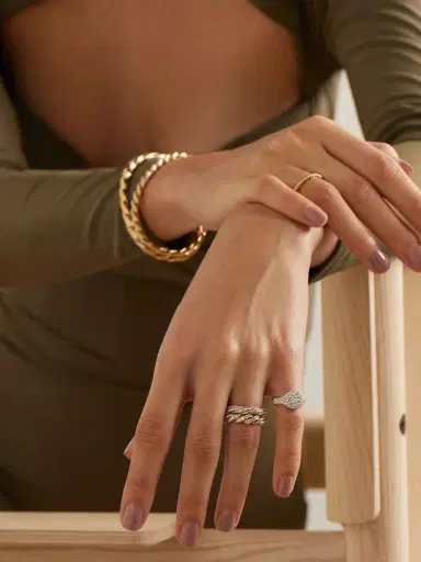 David Yurman Mini Chevron 18-karat Gold Diamond Pinky Ring | Thumbnail 5 David Yurman Mini Chevron 18-karat Gold Diamond Pinky Ring | Thumbnail 5