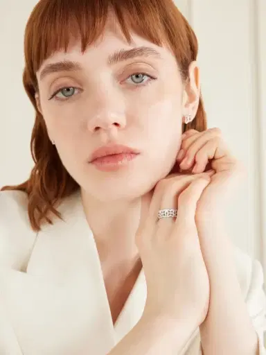 De Beers London Lotus By De Beers 18-karat White Gold Diamond Ring | Thumbnail 2 De Beers London Lotus By De Beers 18-karat White Gold Diamond Ring | Thumbnail 2