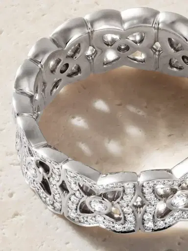 De Beers London Lotus By De Beers 18-karat White Gold Diamond Ring | Thumbnail 3 De Beers London Lotus By De Beers 18-karat White Gold Diamond Ring | Thumbnail 3