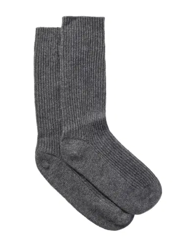 Lisa Yang Zera Ribbed Cashmere Socks | Thumbnail 1 Lisa Yang Zera Ribbed Cashmere Socks | Thumbnail 1