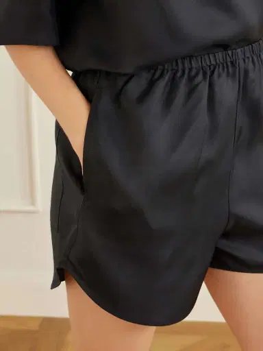 Loulou de Saison Cabo Silk Shorts | Thumbnail 5 Loulou de Saison Cabo Silk Shorts | Thumbnail 5