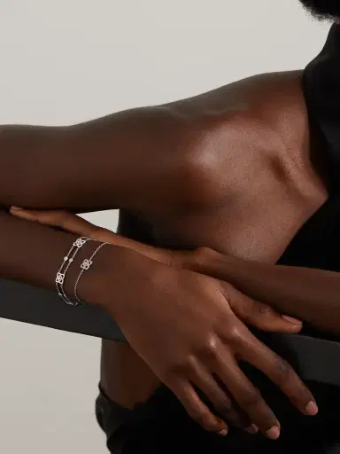 De Beers London Lotus By De Beers 18-karat White Gold Diamond Bracelet | Thumbnail 5 De Beers London Lotus By De Beers 18-karat White Gold Diamond Bracelet | Thumbnail 5