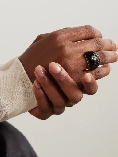 Yvonne Léon Bague 9-karat Gold, Onyx And Topaz Ring | Thumbnail 2 Yvonne Léon Bague 9-karat Gold, Onyx And Topaz Ring | Thumbnail 2