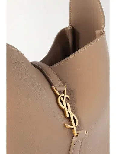 Saint Laurent Le 5 À 7 Supple Small Leather Shoulder Bag | Thumbnail 4 Saint Laurent Le 5 À 7 Supple Small Leather Shoulder Bag | Thumbnail 4