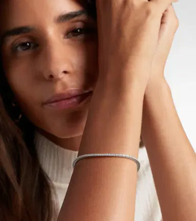 Bucherer Fine Jewellery Stretchy 18kt white gold bracelet with diamonds | Thumbnail 4 Bucherer Fine Jewellery Stretchy 18kt white gold bracelet with diamonds | Thumbnail 4