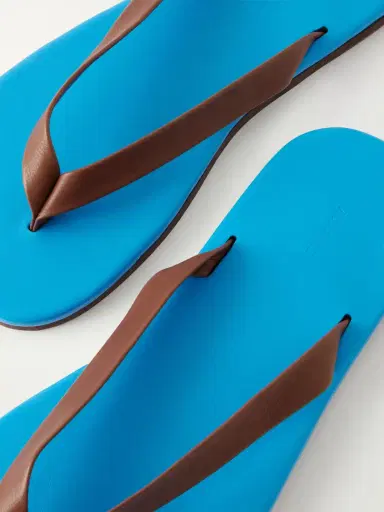 Auralee Leather Flip-Flops - Men | Thumbnail 4 Auralee Leather Flip-Flops - Men | Thumbnail 4