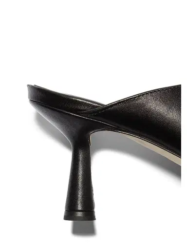 Aeyde Women's Olenna Leather Thong Sandals - Black | Thumbnail 6 Aeyde Women's Olenna Leather Thong Sandals - Black | Thumbnail 6