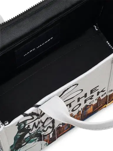 Marc Jacobs Women's The City Tote Bag - New York City | Thumbnail 5 Marc Jacobs Women's The City Tote Bag - New York City | Thumbnail 5