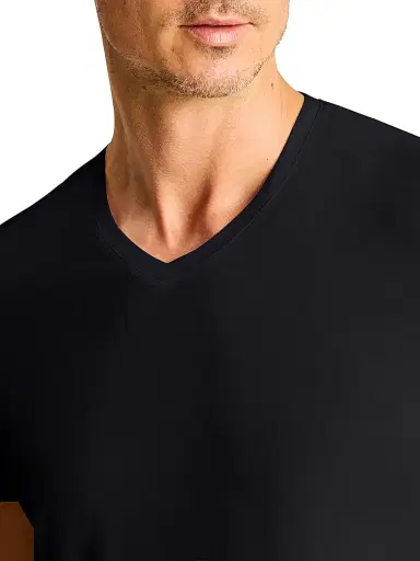 Commando Men's Premier Stretch-Cotton V-Neck Undershirt - Black | Thumbnail 4 Commando Men's Premier Stretch-Cotton V-Neck Undershirt - Black | Thumbnail 4