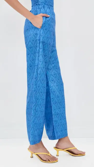 La Maregold The Nicole Pants Sapphire attice Floral | Thumbnail 4 La Maregold The Nicole Pants Sapphire attice Floral | Thumbnail 4