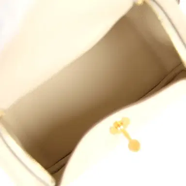 HERMÈS Hermes Mini Lindy II Craie Clemence Gold Hardware | Thumbnail 9 HERMÈS Hermes Mini Lindy II Craie Clemence Gold Hardware | Thumbnail 9