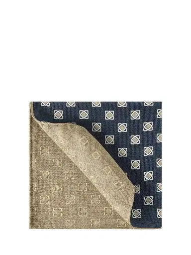 Brunello Cucinelli Men's Silk Geometric Pattern Pocket Square - Navy Blue | Thumbnail 1 Brunello Cucinelli Men's Silk Geometric Pattern Pocket Square - Navy Blue | Thumbnail 1