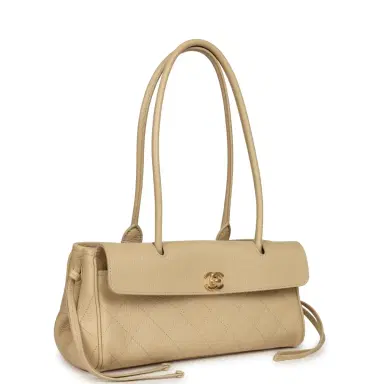 Chanel Chanel Small "Urban Essential" East West Shopping Tote Light Beige Caviar Gold Hardware (Copy) | Thumbnail 2 Chanel Chanel Small "Urban Essential" East West Shopping Tote Light Beige Caviar Gold Hardware (Copy) | Thumbnail 2
