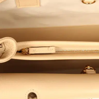 Chanel Chanel Small "Urban Essential" East West Shopping Tote Light Beige Caviar Gold Hardware (Copy) | Thumbnail 8 Chanel Chanel Small "Urban Essential" East West Shopping Tote Light Beige Caviar Gold Hardware (Copy) | Thumbnail 8