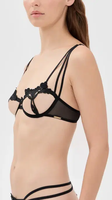 Bluebella Nova Wired Bra Black | Thumbnail 4 Bluebella Nova Wired Bra Black | Thumbnail 4