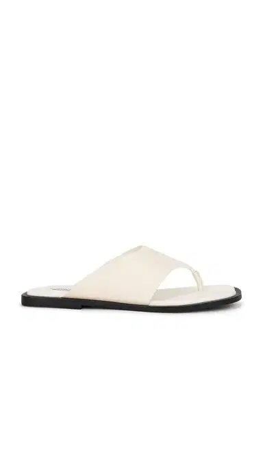 Steve Madden Illia Sandal | Thumbnail 1 Steve Madden Illia Sandal | Thumbnail 1