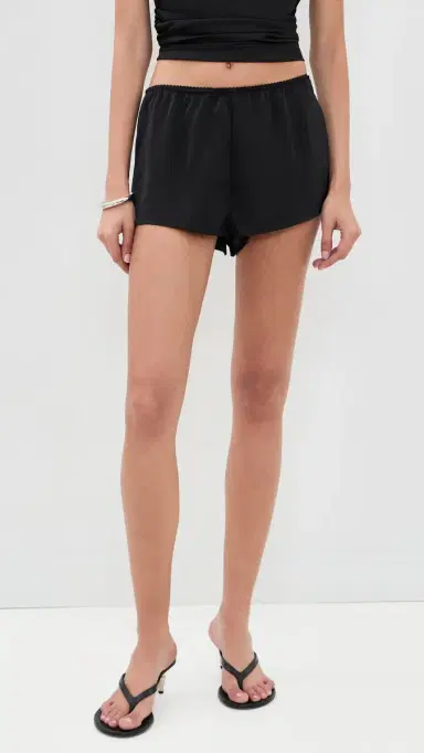 Lioness Bare Shorts Noir | Thumbnail 2 Lioness Bare Shorts Noir | Thumbnail 2