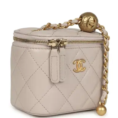 Chanel Chanel Mini Pearl Crush Vanity Case Light Grey Lambskin Brushed Gold Hardware | Thumbnail 2 Chanel Chanel Mini Pearl Crush Vanity Case Light Grey Lambskin Brushed Gold Hardware | Thumbnail 2