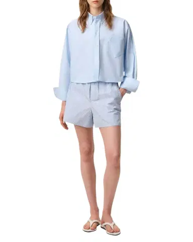 AMI PARIS Oversized Cropped Button-Down Shirt | Thumbnail 1 AMI PARIS Oversized Cropped Button-Down Shirt | Thumbnail 1