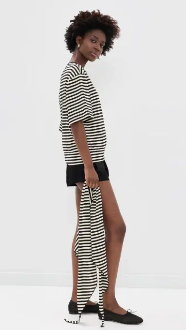 LIONESS Olsen Short Sleeve Top Onyx tripe | Thumbnail 4 LIONESS Olsen Short Sleeve Top Onyx tripe | Thumbnail 4