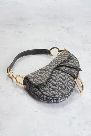 Dior Trotter Oblique Saddle Bag | Thumbnail 4 Dior Trotter Oblique Saddle Bag | Thumbnail 4