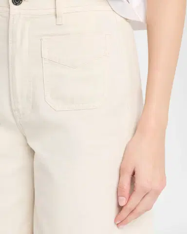 Veronica Beard Carter Front-Pocket Bermuda Shorts | Thumbnail 4 Veronica Beard Carter Front-Pocket Bermuda Shorts | Thumbnail 4