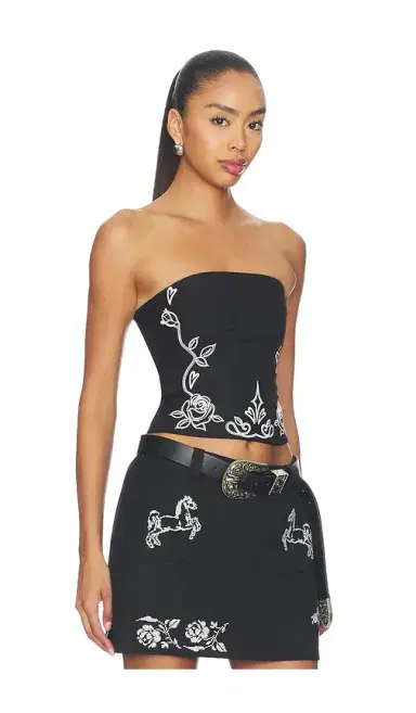 Markgong Floral Embroidered Tube Top | Thumbnail 2 Markgong Floral Embroidered Tube Top | Thumbnail 2