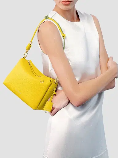 MAISON de SABRÉ Women's The Twist Handle - Daisy Matcha | Thumbnail 2 MAISON de SABRÉ Women's The Twist Handle - Daisy Matcha | Thumbnail 2