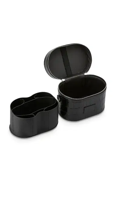 ETOILE COLLECTIVE Oval Toiletry Case | Thumbnail 4 ETOILE COLLECTIVE Oval Toiletry Case | Thumbnail 4