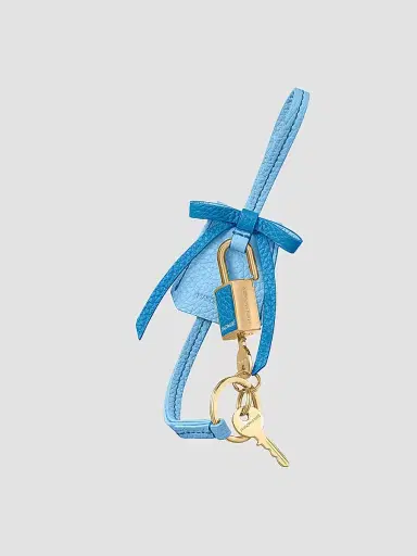 MAISON de SABRÉ Women's The Bow Padlock Charm - Sky Lapis | Thumbnail 2 MAISON de SABRÉ Women's The Bow Padlock Charm - Sky Lapis | Thumbnail 2