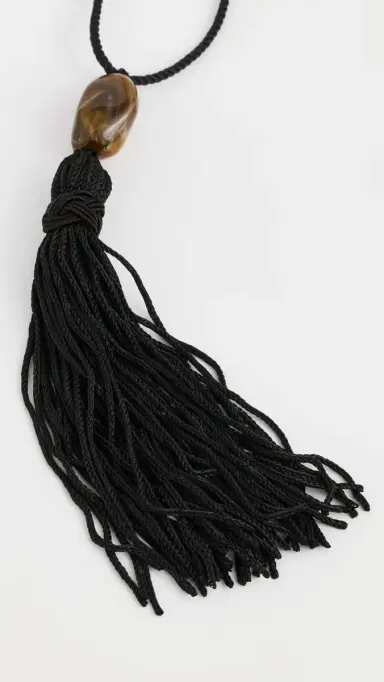 SHASHI Maximes Tassel Necklace Noir One Size | Thumbnail 5 SHASHI Maximes Tassel Necklace Noir One Size | Thumbnail 5