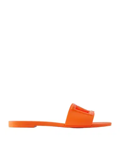 Dolce & Gabbana Bianca Logo-embossed Rubber Slides | Thumbnail 1 Dolce & Gabbana Bianca Logo-embossed Rubber Slides | Thumbnail 1