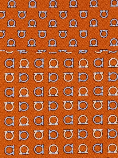 Ferragamo Men's Gancini Two-Tone Silk Tie - Arancio | Thumbnail 4 Ferragamo Men's Gancini Two-Tone Silk Tie - Arancio | Thumbnail 4