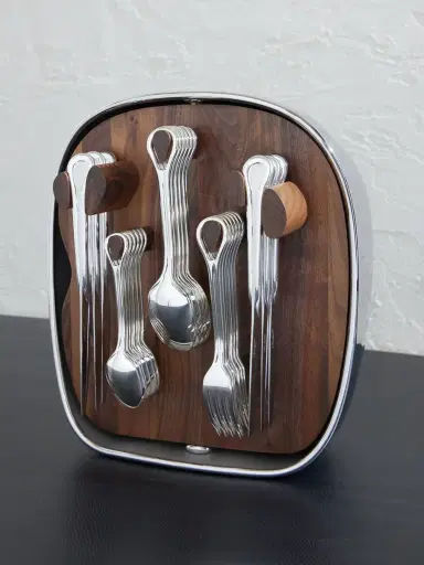 Christofle Carrousel 24-Piece Silver-Plated Flatware Set - Men | Thumbnail 2 Christofle Carrousel 24-Piece Silver-Plated Flatware Set - Men | Thumbnail 2