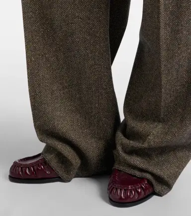 Saint Laurent Le Loafer Cassandre leather mules | Thumbnail 6 Saint Laurent Le Loafer Cassandre leather mules | Thumbnail 6