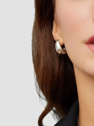 Oradina Women's Contour Drop Earrings in Sterling Silver - Silver | Thumbnail 4 Oradina Women's Contour Drop Earrings in Sterling Silver - Silver | Thumbnail 4