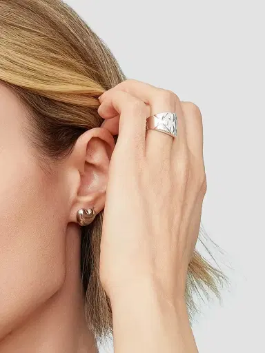 Oradina Women's Quilted Ring in Sterling Silver - Silver | Thumbnail 2 Oradina Women's Quilted Ring in Sterling Silver - Silver | Thumbnail 2