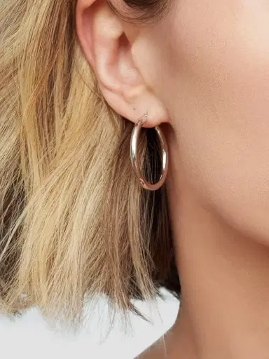 Oradina Women's Everyday Hoops in Sterling Silver - Silver | Thumbnail 3 Oradina Women's Everyday Hoops in Sterling Silver - Silver | Thumbnail 3