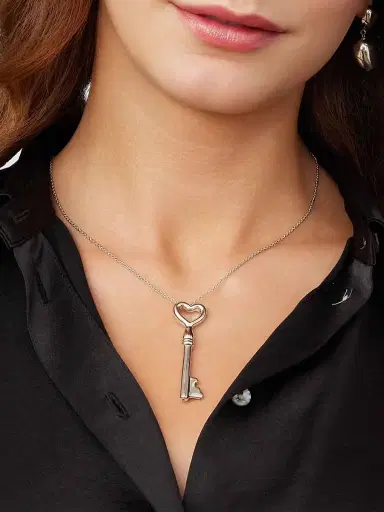 Oradina Women's Key To My Heart Pendant Necklace in Sterling Silver - Silver | Thumbnail 2 Oradina Women's Key To My Heart Pendant Necklace in Sterling Silver - Silver | Thumbnail 2