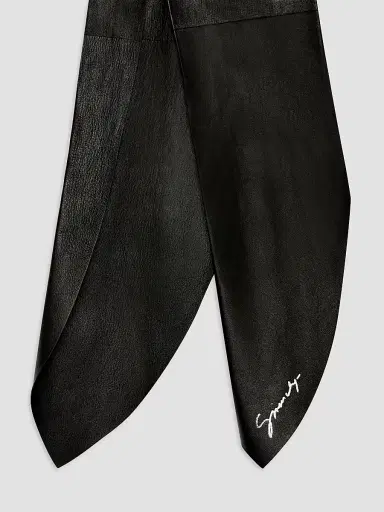 Givenchy Women's Scarf in Leather - Black | Thumbnail 3 Givenchy Women's Scarf in Leather - Black | Thumbnail 3