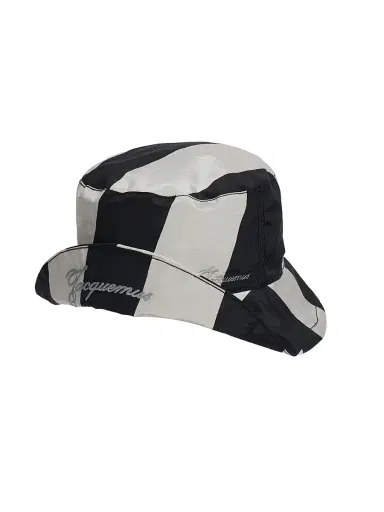 Jacquemus Men's Le Bob Baluchon Nylon Bucket Hat - Print Stripes Off White | Thumbnail 2 Jacquemus Men's Le Bob Baluchon Nylon Bucket Hat - Print Stripes Off White | Thumbnail 2